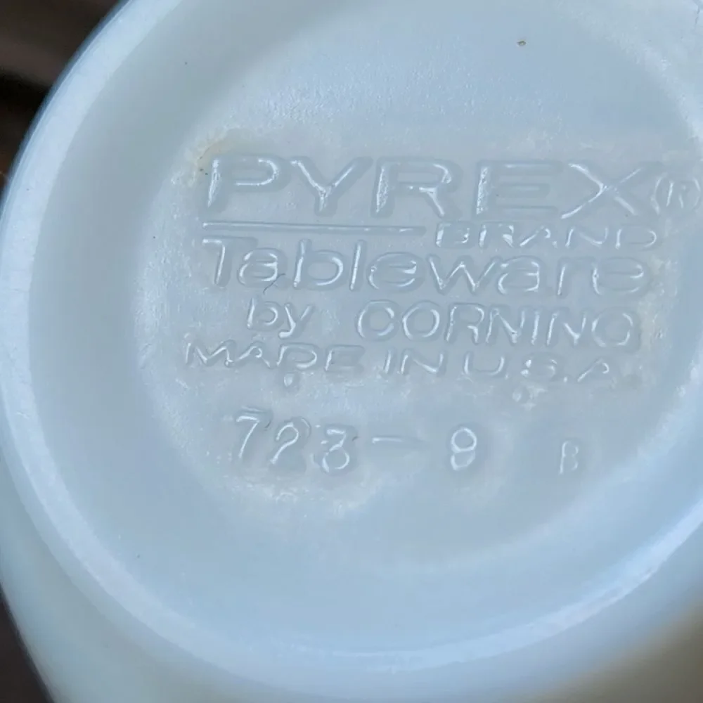 Vintage PYREX Corning Mug 723